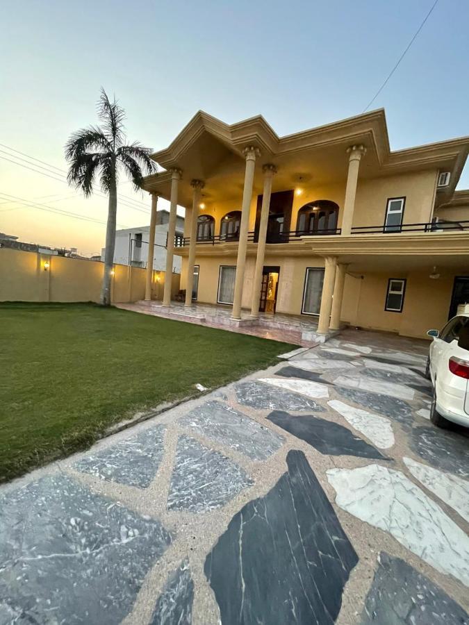 Shelton Hotel Mardan מראה חיצוני תמונה