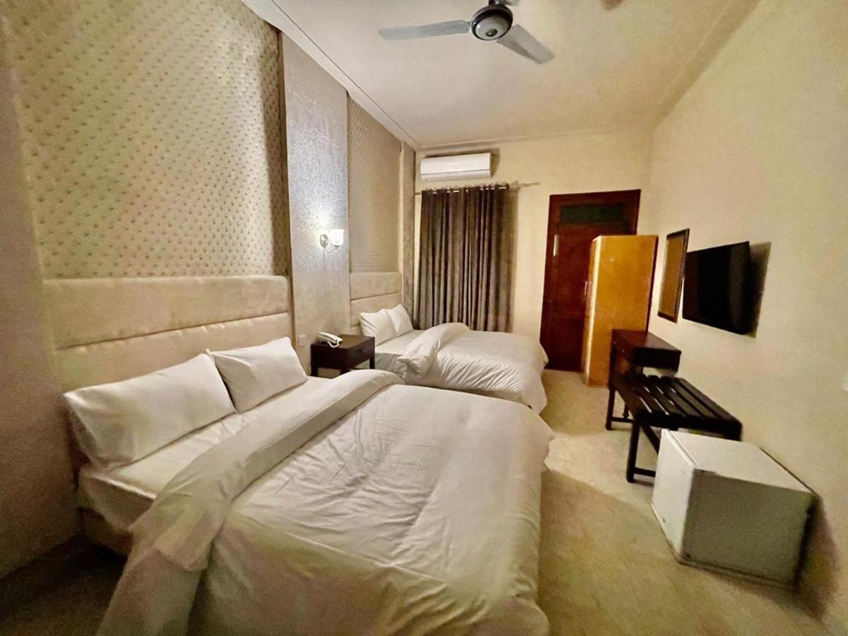 Shelton Hotel Mardan מראה חיצוני תמונה